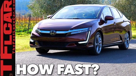 Video: How Quick is the 2018 Honda Plug-in Hybrid/Fuel Cell/EV Clarity? First Drive Review