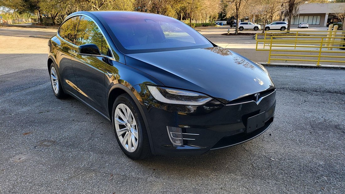 Photo of Tesla Model X Long Range Plus (1 slide)