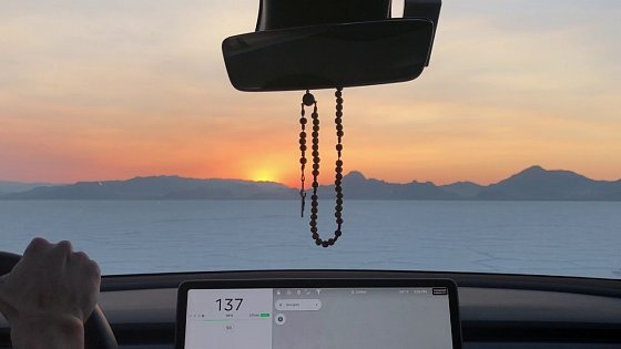 Video: Tesla Long Range RWD Model 3 Hits 140 mph on Salt Flats at Sunset