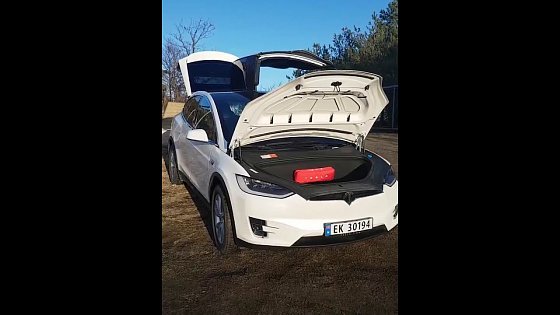 Video: Introduction - My new Tesla Model X 90D walkaround