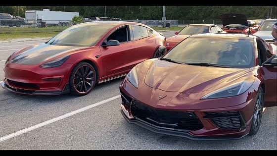 Video: 2020 Tesla Model 3 Performance vs 2020 Corvette C8 - 1/4 Mile Drag Race