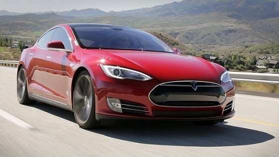 Video: Tesla Model S Driving Review - Everyday Driver / Exotic Driver