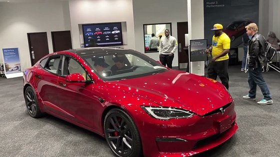 Video: 2024 Tesla model S plaid walk around tour