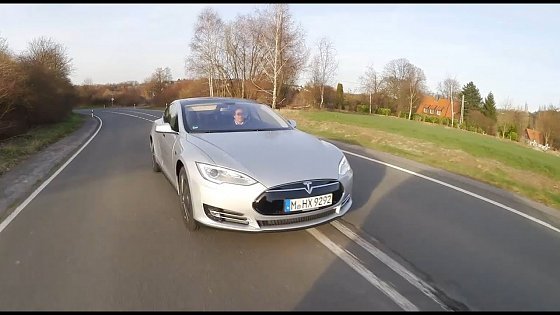 Video: Tesla model S p85+ driving review with speed, exterior and usability - Autogefühl
