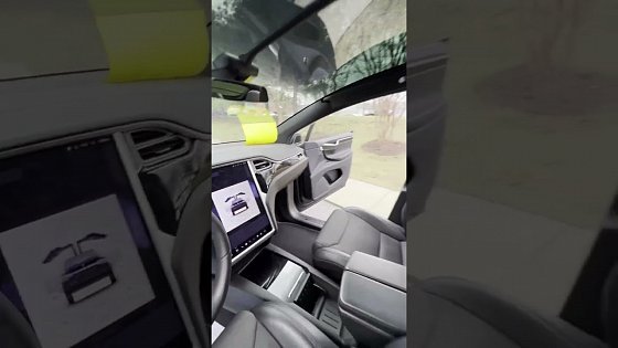 Video: 2017 Tesla Model X 75D Autopilot