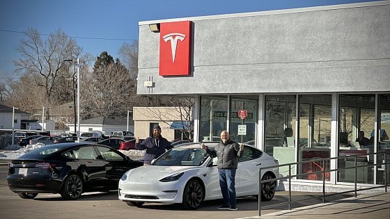 Video: Dealerships Take Note, This Is How It Should Be! Tesla Model 3 Performance Delivery Experience