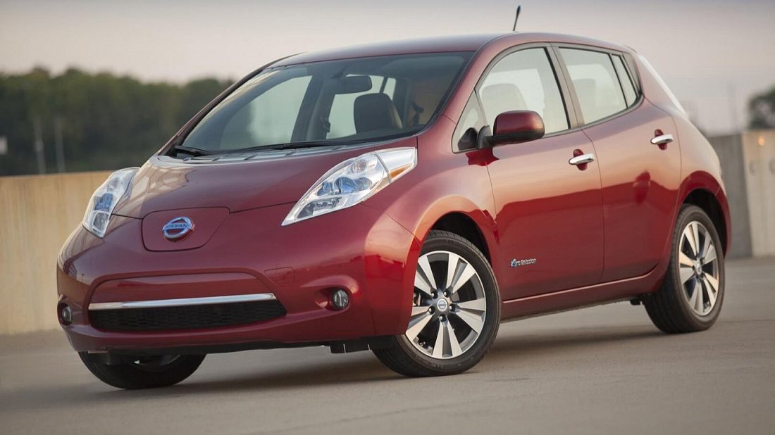 Photo of Nissan Leaf 24 kWh (2013) (1 slide)