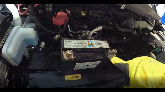 Video: Changing 12v Battery in BMW i3 - Fix for &quot;Unable to Charge&quot; &amp; &quot;Battery discharging while stopped&quot;