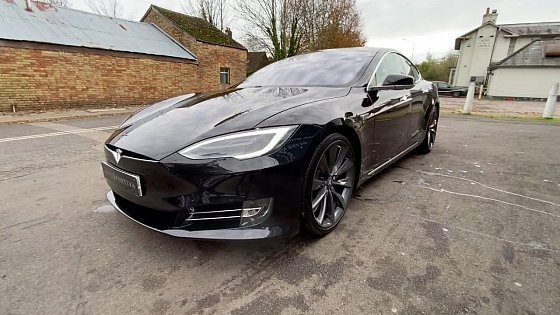 Video: Tesla Model S 90D Black Walkaround