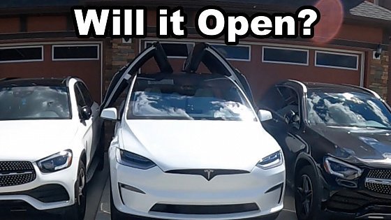 Video: 2022 Tesla Model X Doors in Tight Parking Spot! Will it Open?