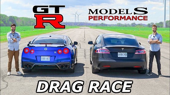 Video: 2020 Tesla Model S Performance vs Nissan GT-R // DRAG &amp; ROLL RACE
