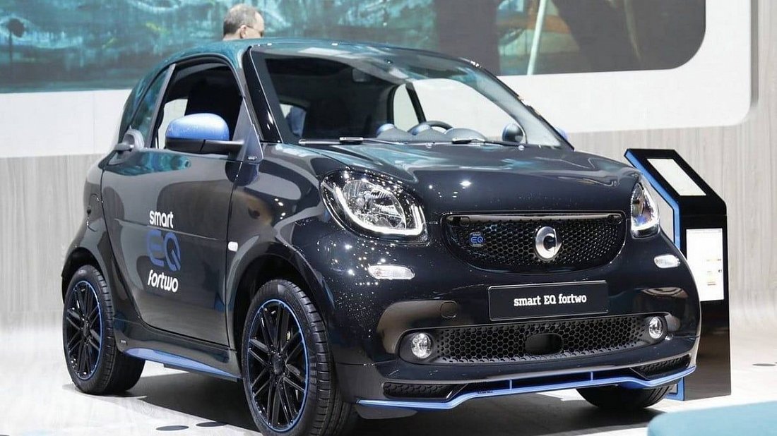 Photo of Smart EQ fortwo coupe (1 slide)