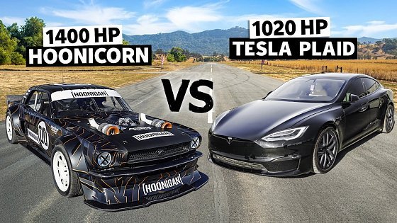 Video: Tesla Model S Plaid vs Ken Block&#39;s 1400hp AWD Mustang // Hoonicorn vs The World 2
