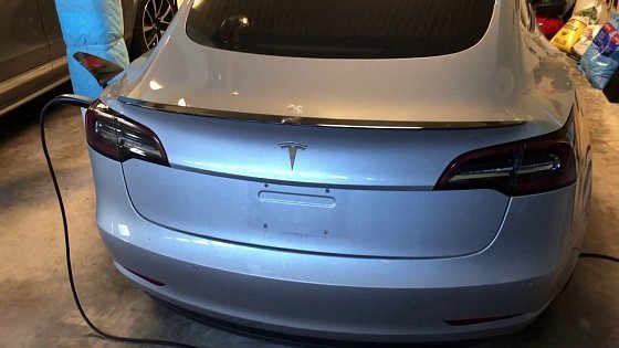 Video: Tesla Model 3 Performance Carbon Fiber Spoiler on a Long Range RWD