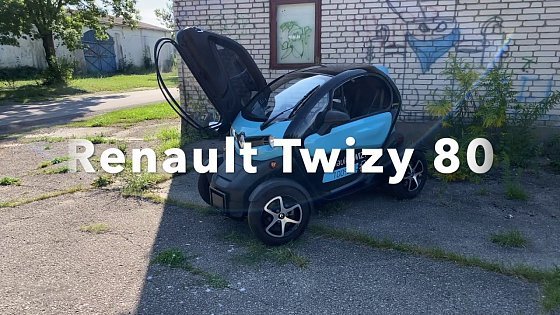 Video: Renault Twizy 80 | 0-85 KM/H &amp; TOP SPEED on reverse