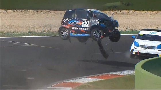 Video: Smart EQ Fortwo E-Cup 2019. Race 2 Vallelunga Circuit (2). Final Laps | WTF