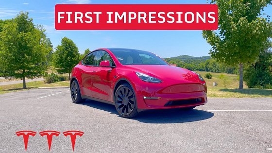 Video: 2022 Tesla Model Y Performance: FIRST IMPRESSIONS &amp; VS LONG RANGE